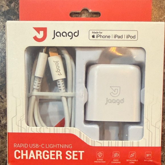 Jaagd Other - #42 White Rapid USB-C Lightning Charger Set